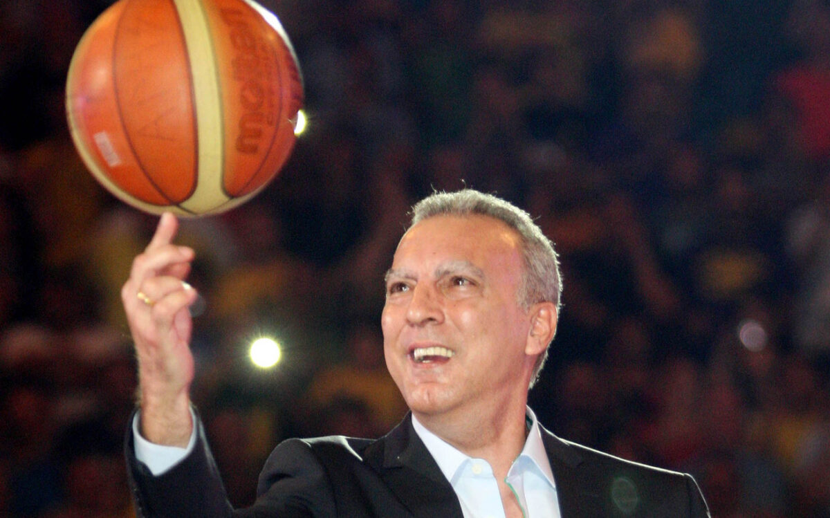 Ο Νίκος Γκάλης “παρών” στη μάχη κατά του κορονοϊού
