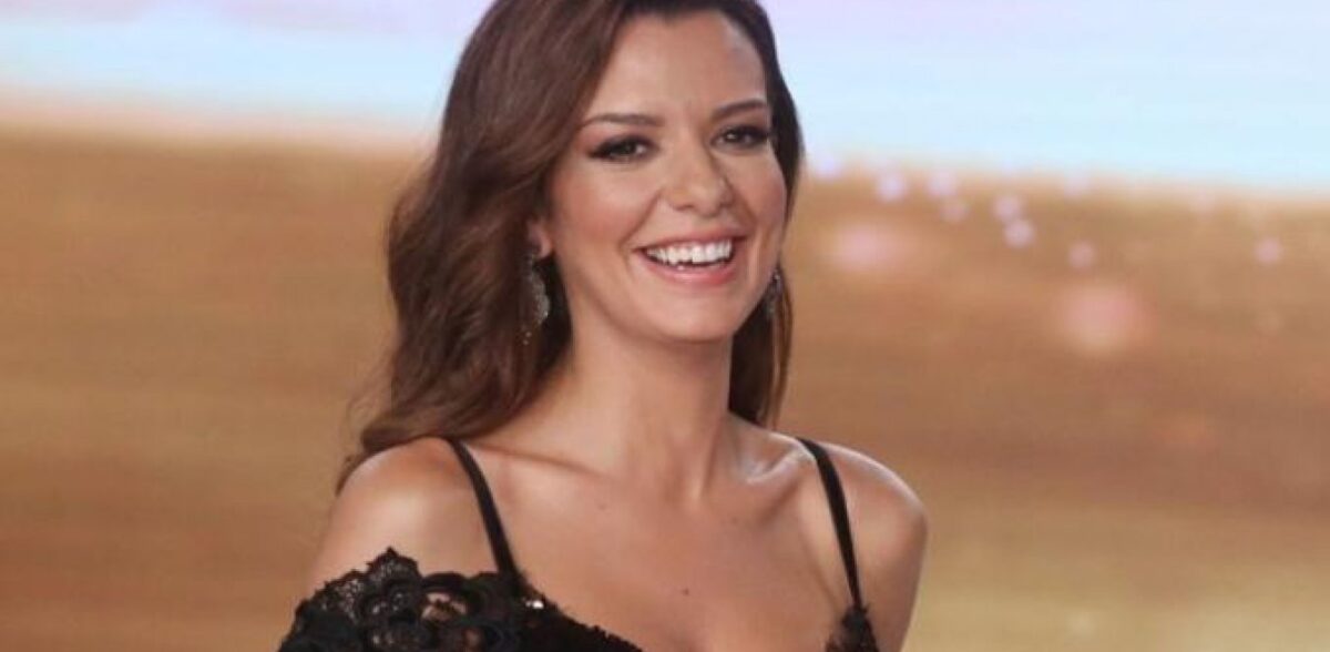 Νικολέττα Ράλλη: Χαμός στα social media με το… προσωπικό της σύννεφο! (Φωτογραφίες)