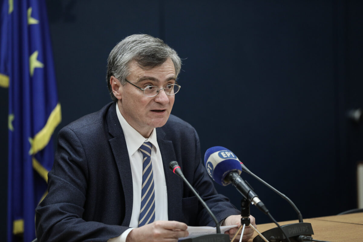 Έκαναν τον Τσιόδρα μέχρι και παιδικό τραγούδι! (Βίντεο)