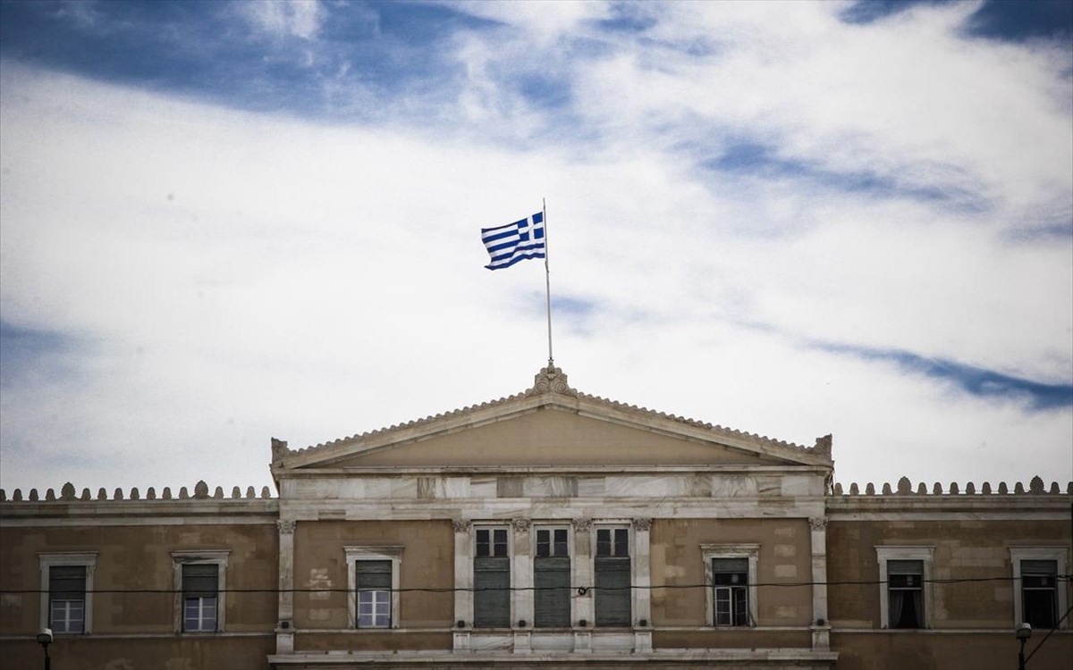 Υπόκλιση των New York Times στην Ελλάδα: Οι «ατσαλωμένοι» Έλληνες αντιμετώπισαν τον κορονοϊό