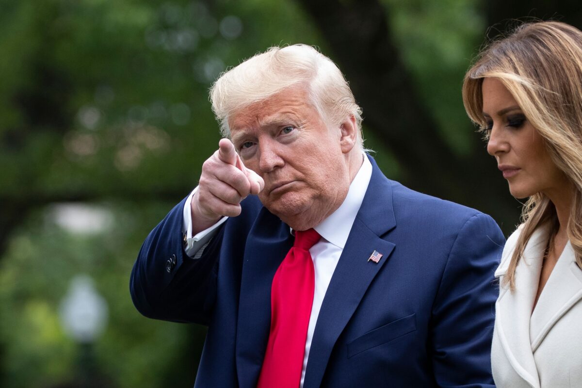 Ο Τραμπ υπέγραψε διάταγμα για τον περιορισμό των social media