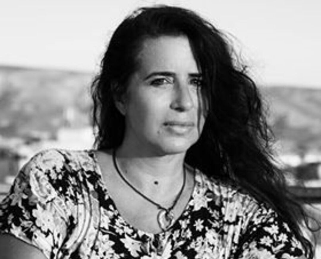 Κατερίνα Μπέη | Παντού έξω ο κόσμος δυστυχώς, είναι yolo. Σαν να το έζησαν άλλοι, αυτό που ζούμε.