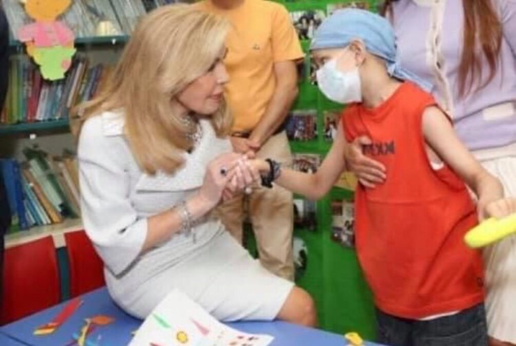 Μαριάννα Βαρδινογιάννη | Τα παιδιά της Ελπίδας φορούν αυτές τις πράσινες αυτές μάσκες όλες τις ώρες της ημέρας, χωρίς ποτέ να διαμαρτυρηθούν