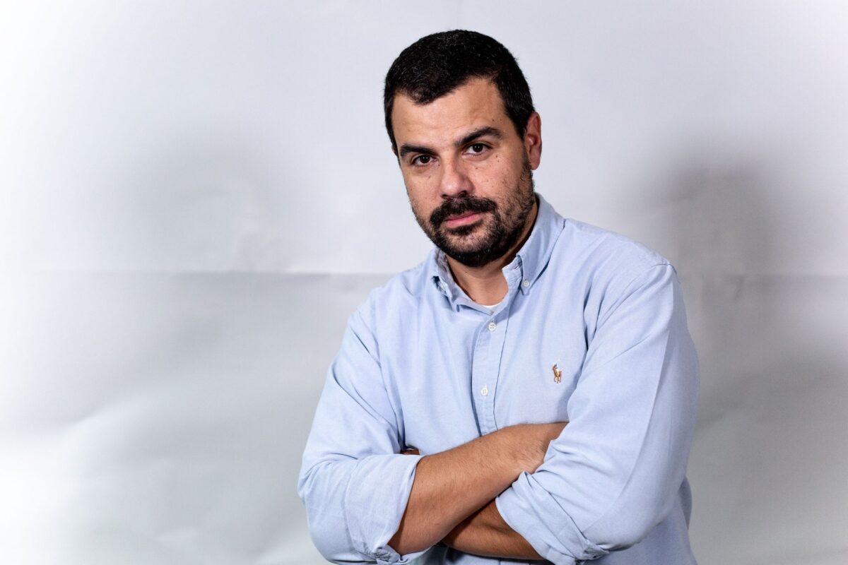 Γιώργος Βράτσος | Διαβάζω απίστευτα πράγματα στα social media και πραγματικά αναρωτιέμαι πως κάποιοι άνθρωποι είναι τόσο αφελείς.