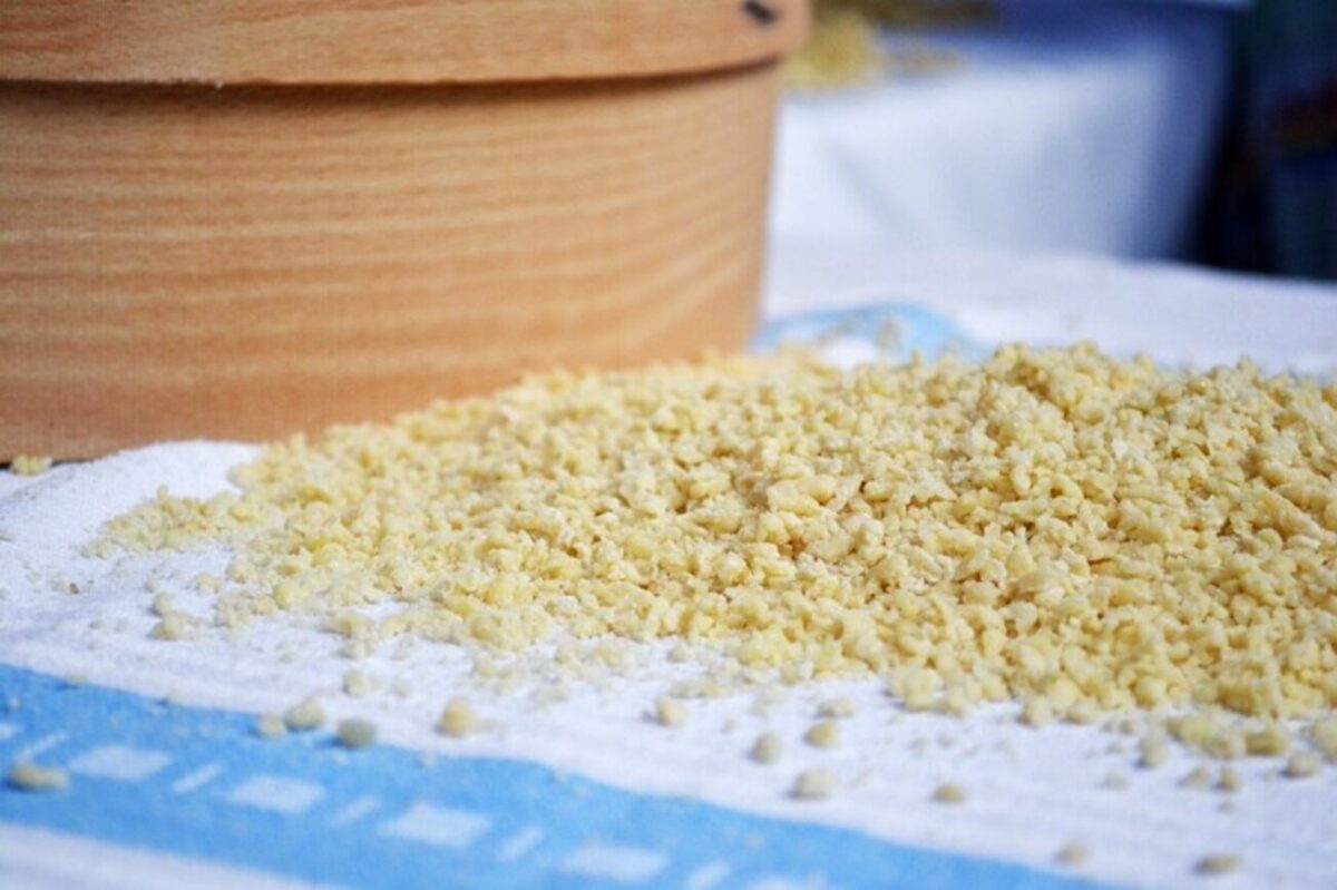 Συνταγή | Γλυκός Τραχανάς με σπαστό σιτάρι