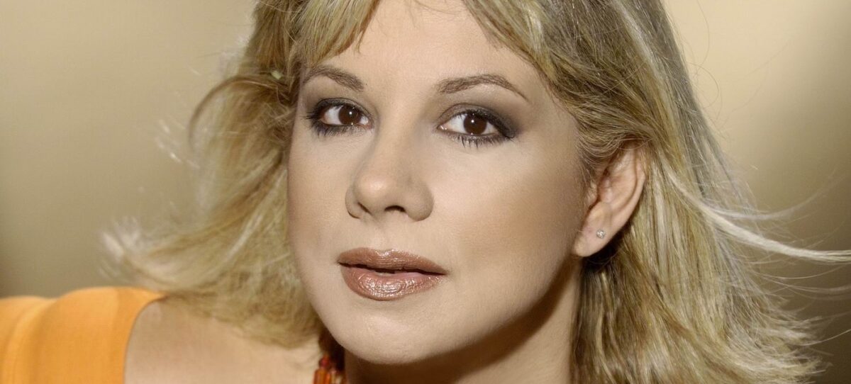 `Aννα Ανδριανού | Πιστεύω ότι πολλά από τα χαρίσματα που αποδίδουμε στους άντρες, δύναμη, αποφασιστικότητα, θάρρος, ντρομπροσύνη… είναι κατά βάση γυναικεία.