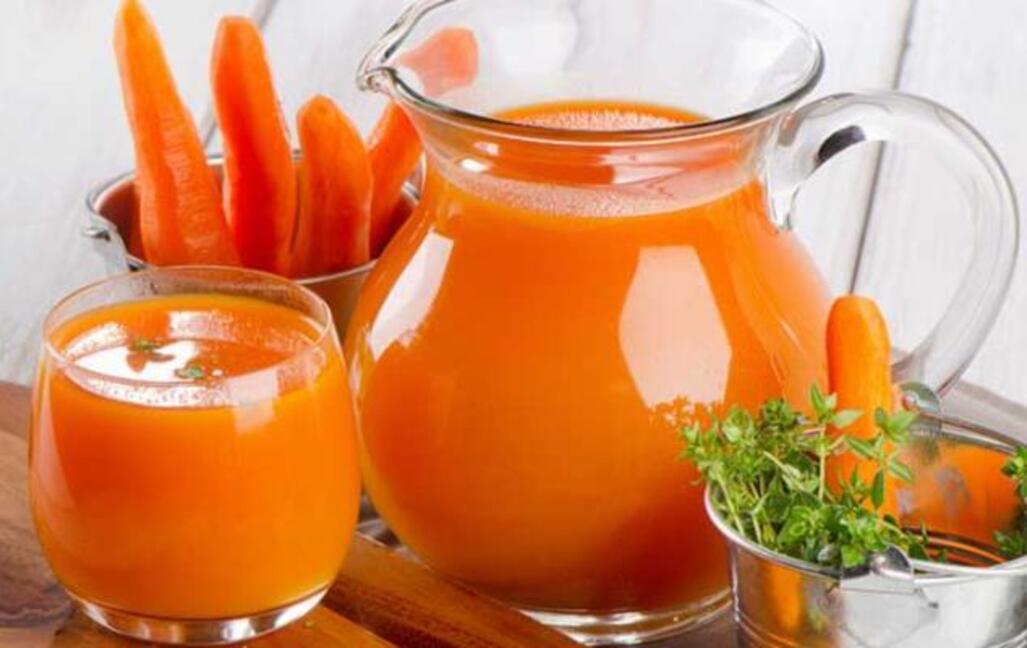 8 απίστευτα οφέλη που έχει ο χυμός καρότου