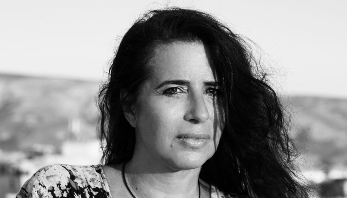 Κατερίνα Μπέη |  Δεν υπάρχει τίποτα πιο επικίνδυνο και διαβρωτικό από την εκούσια φυλακή της ρουτίνας