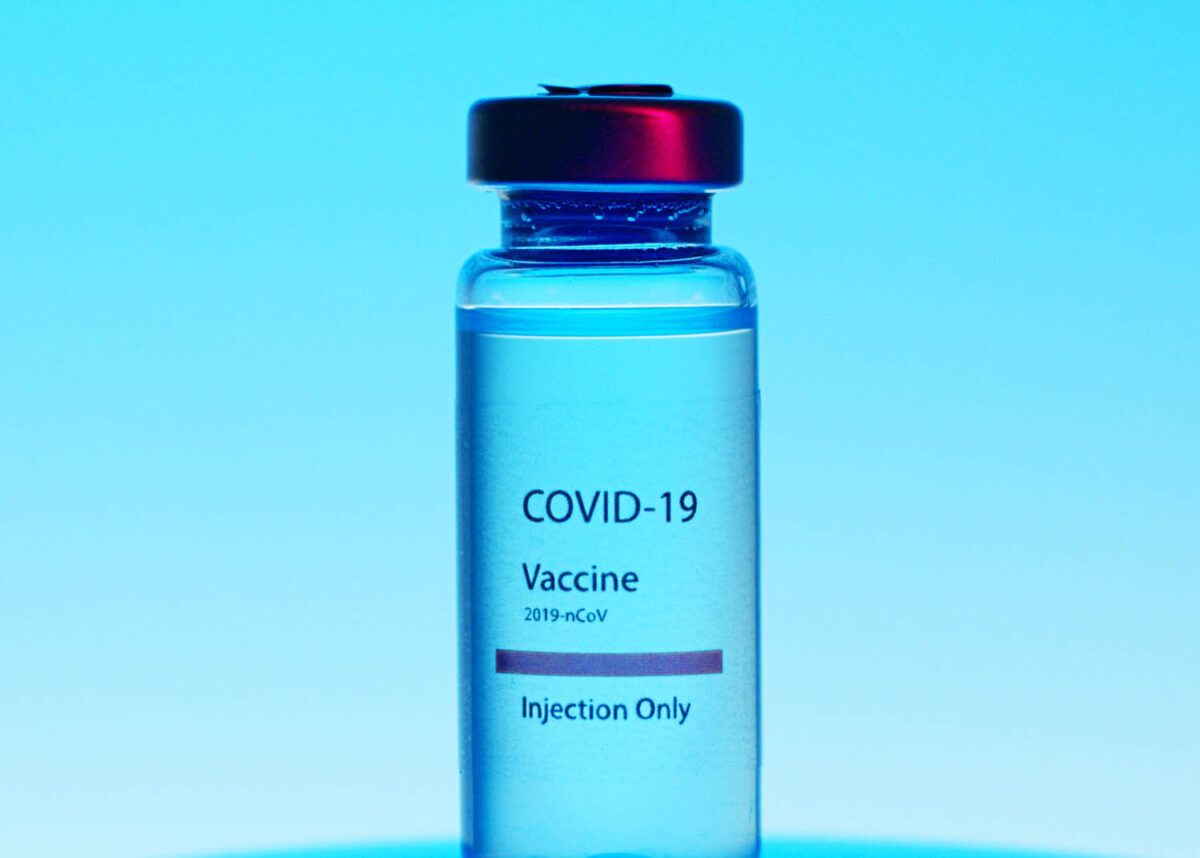 Τρίτη δόση εμβολίου: Ανοίγει η πλατφόρμα για άτομα άνω των 50 με υποκείμενα νοσήματα