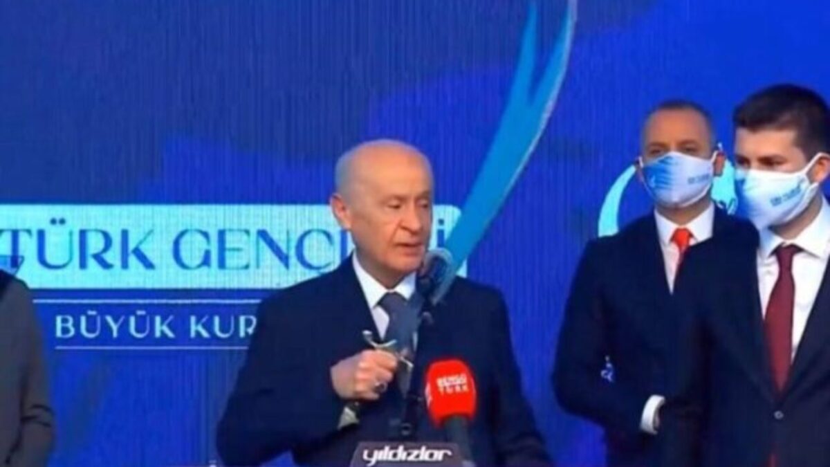 O Μπαχτσελί απασφάλισε κατά των Αμερικάνων κραδαίνοντας το γιαταγάνι 