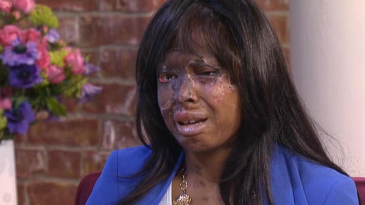 Nαόμι Όνι | Η Βρετανίδα που δέχθηκε ίδια επίθεση με την Ιωάννα Παλιοσπύρου