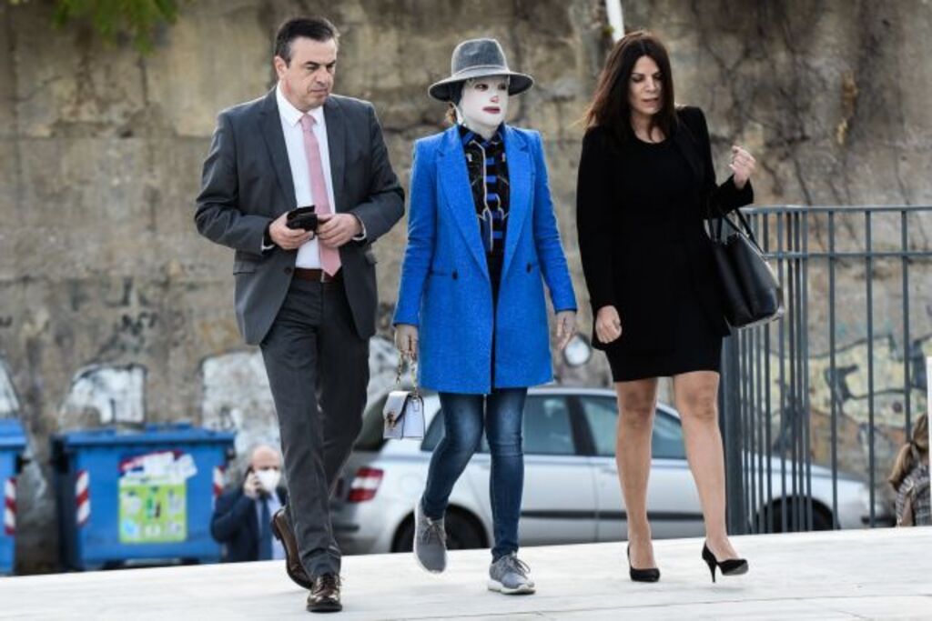 Ιωάννα | Έχω να ανέβω τον ισόβιο Γολγοθάστον οποίο με έχει υποβάλει η Έφη