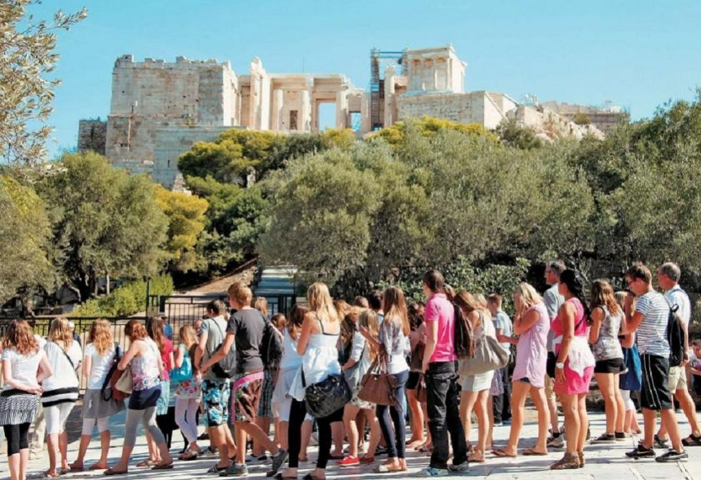 Γερμανοί, Γάλλοι στην κορυφή των αφίξεων και εισπράξεων τον Αύγουστο 