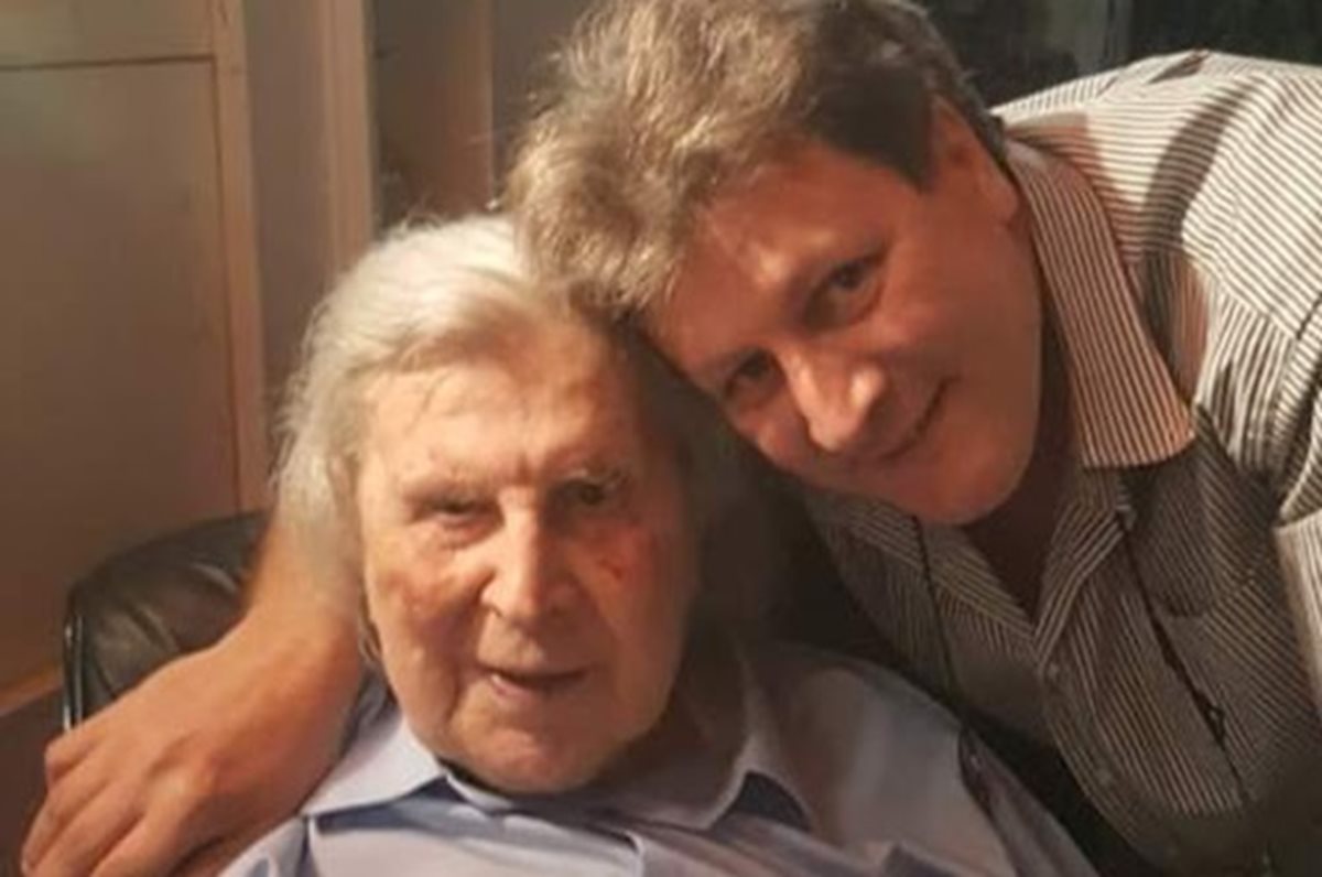 Νίκος Κουρής| Είμαι βιολογικό τέκνο του Μίκη Θεοδωράκη