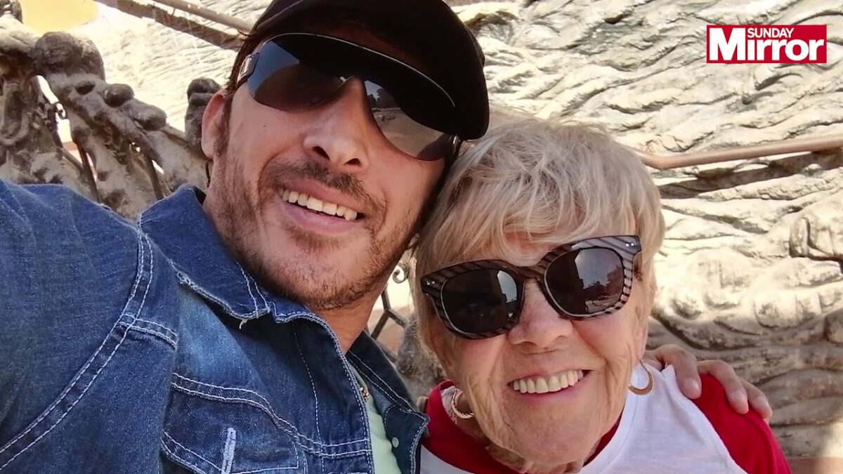 Άιρις Τζόουνς|  H 82χρονη  Βρετανίδα που έχει σχέση με 36χρονο Αιγύπτιο