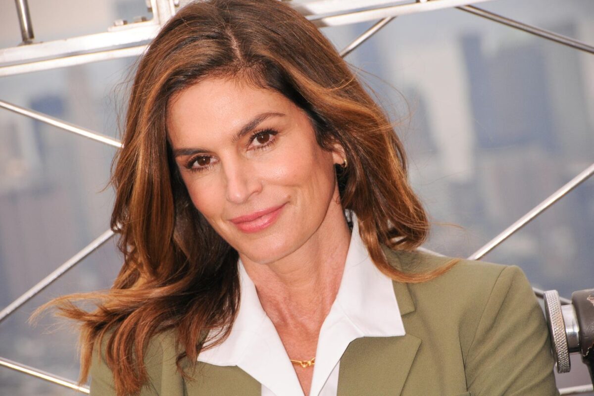 Cindy Crawford | Πώς έγινε μία από τις 100 πιο πλούσιες κι αυτοδημιούργητες γυναίκες της Αμερικής