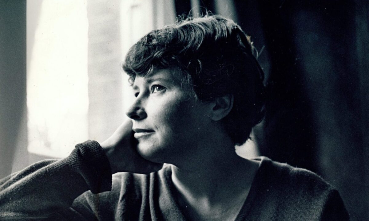 Ντόρις Λέσινγκ | Η συγγραφέας με το μυθιστόρημα ορόσημο που άλλαξε και εξήγησε μια ολόκληρη γενιά