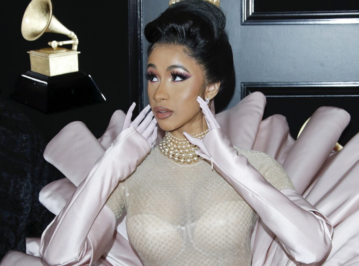 Η εμφάνιση της Cardi B στα American Music Awards που "πάγωσε" το κοινό