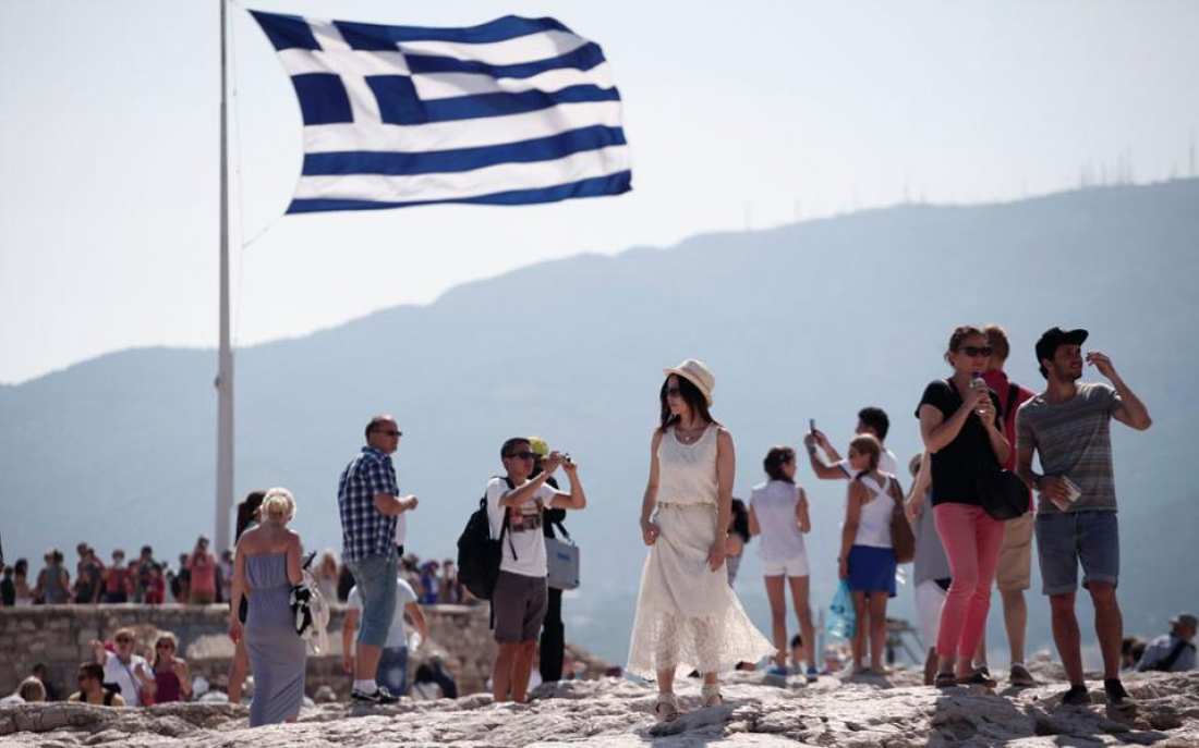10 έως 10,2 δισεκατομμύρια η πρόβλεψη για τα έσοδα του τουρισμού την φετινή χρονιά