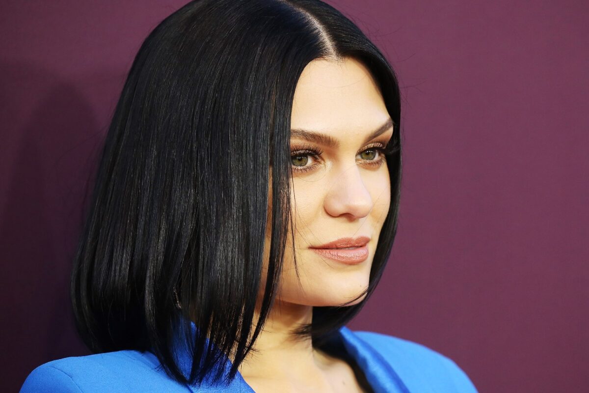 Λυπηρή εξέλιξη για την εγκυμοσύνη της Jessie J