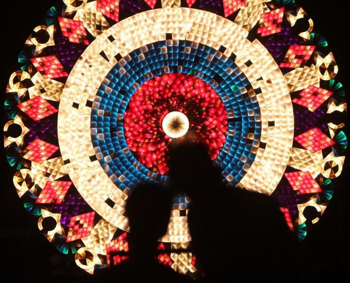 11 περίεργες & υπέροχες χριστουγεννιάτικες παραδόσεις από όλο τον κόσμο