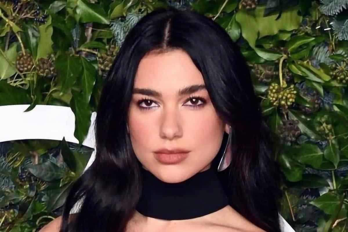 Η αποκαλυπτική εμφάνιση της Dua Lipa  σε εκδήλωση της UNICEF