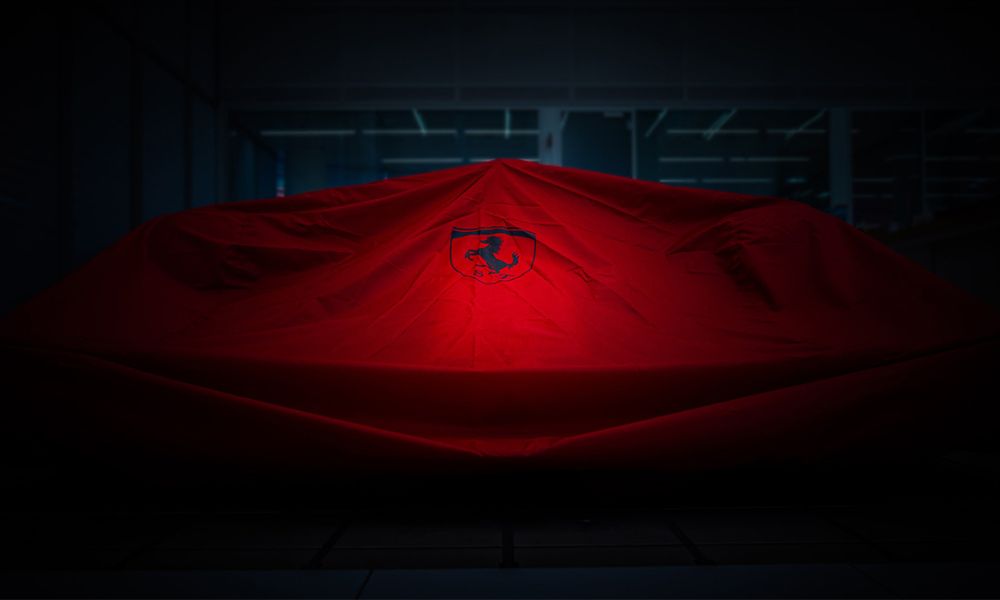 Ferrari, Mercedes, Aston Martin και McLaren ζεσταίνουν μηχανές