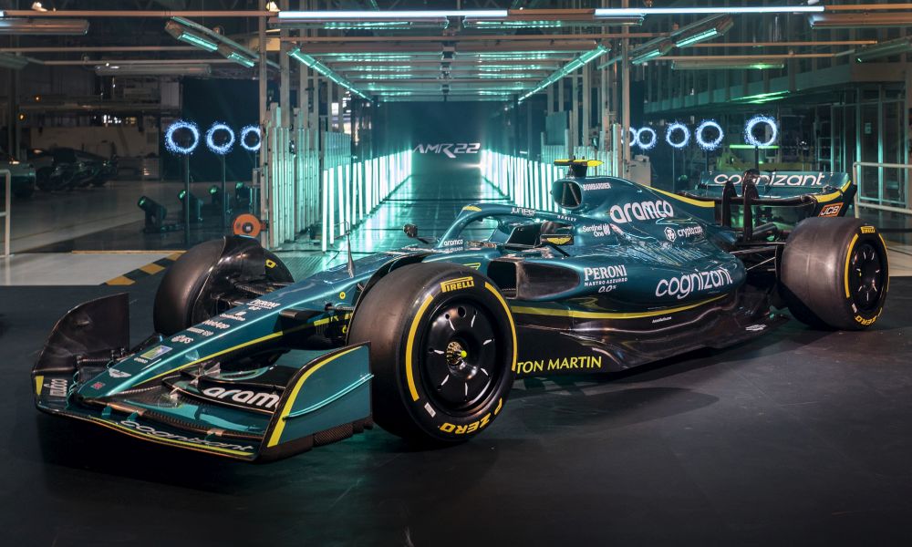 Aston Martin AMR22: Το πρώτο πραγματικό μονοθέσιο του ’22 (video)