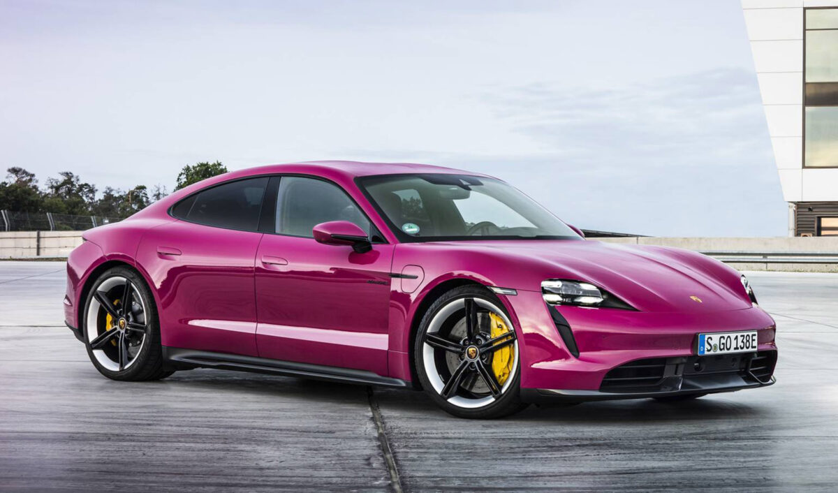 Χιλιάδες Porsche καίγονται στη μέση του Ατλαντικού