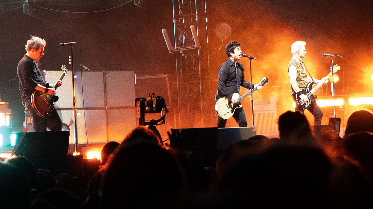 Οι Green Day ακύρωσαν προγραμματισμένη συναυλία τους στη Ρωσία