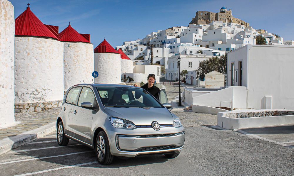 Τα πρώτα ηλεκτρικά οχήματα παραδόθηκαν στην Αστυπάλαια!