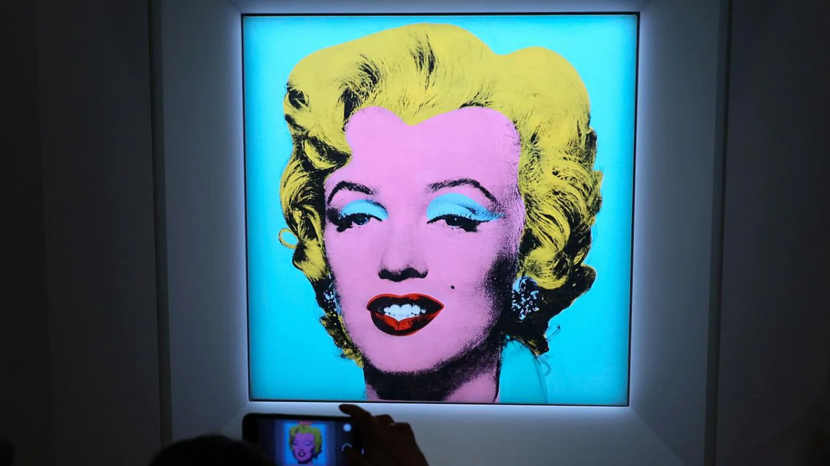 Blue Marilyn | Το έργο του Andy Warhol που αναμένεται να κάνει ρεκόρ πώλησης για $200 εκ.