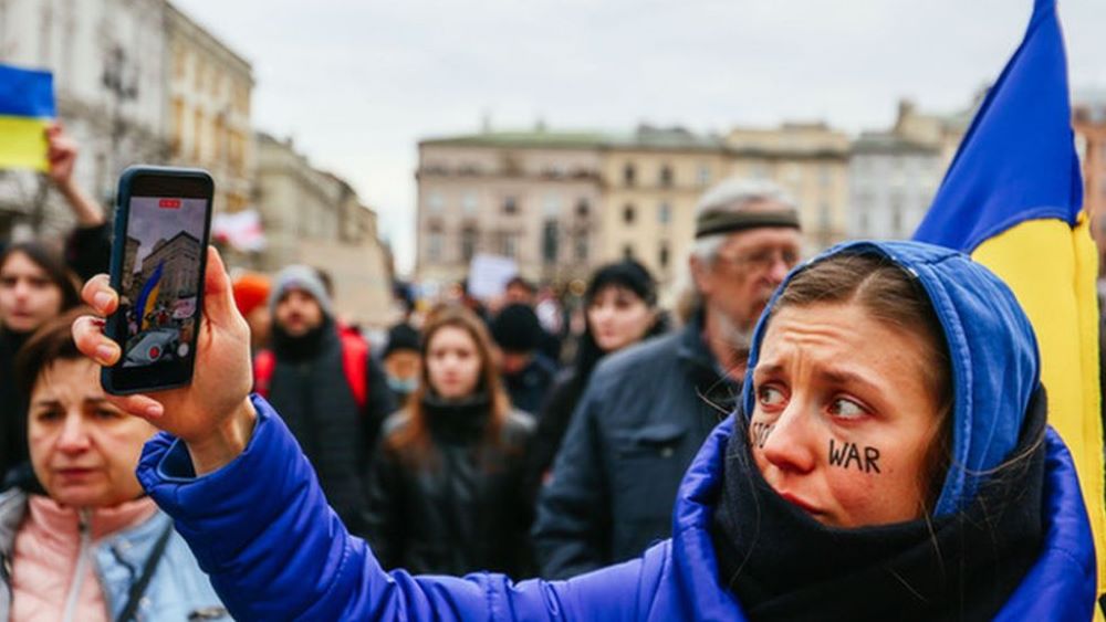 Από το μνημόνιο στο εμβόλιο και τον Πούτιν: ένα χρονικό ελληνικού παραλογισμού