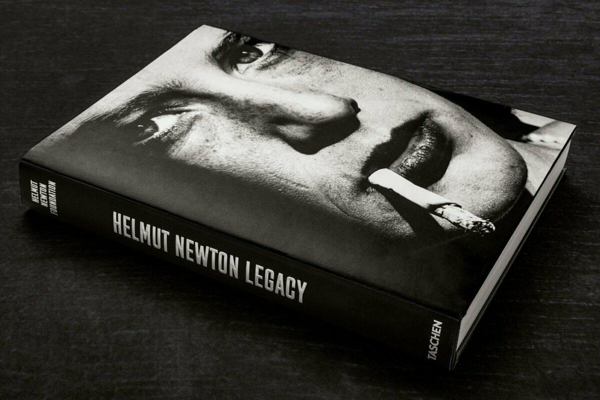 O Helmut Newton & η ριζοσπαστική, προκλητική ματιά του