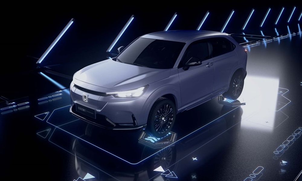 Ηλεκτρική «επίθεση» από τη Honda
