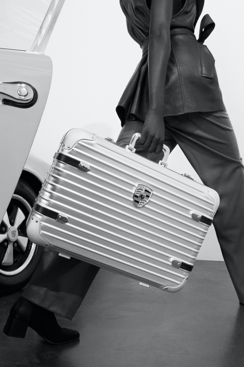 Rimowa και Porsche συνεργάζονται για μία θήκη χειρός περιορισμένης έκδοσης