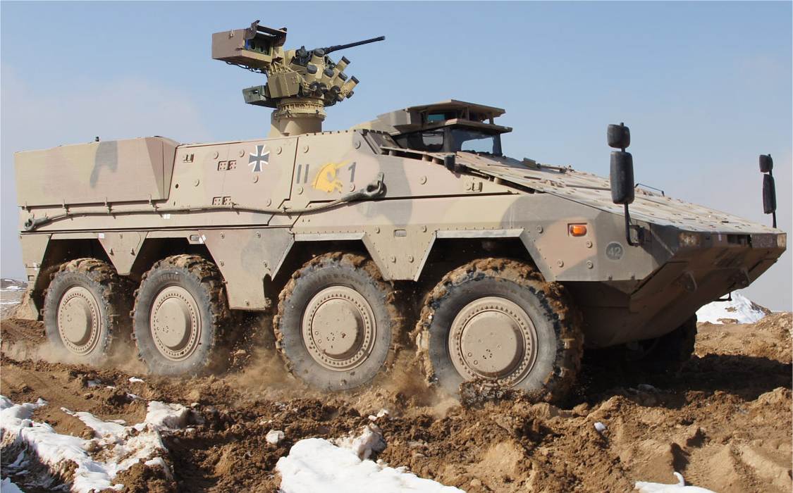 Οι Γερμανία υποκρίνεται ότι συμμετέχει στην βοήθεια της Δύσης προς την Ουκρανία 