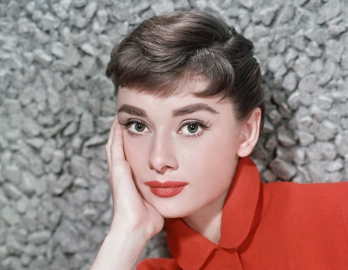 Audrey Hepburn | Η ιστορία του απόλυτου συμβόλου θηλυκότητας & κομψότητας