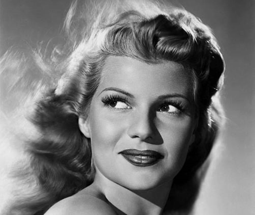 Rita Hayworth | Η ονειρική ζωή δίχως happy end μιας μεγάλης star του Hollywood