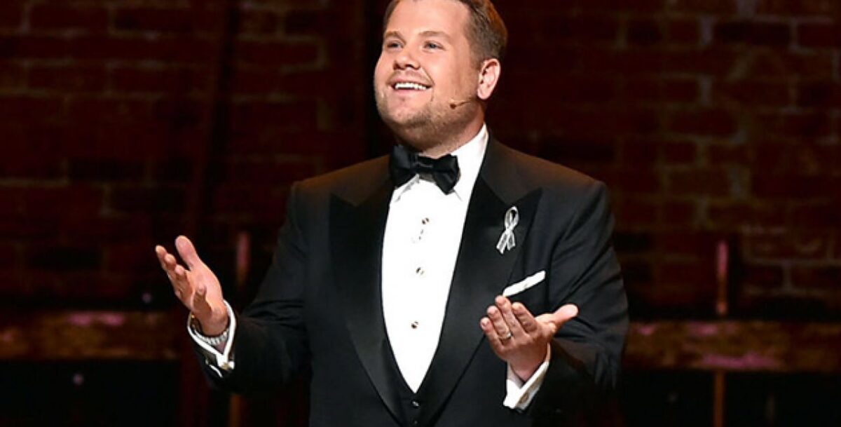 Επιστρέφει στην Μ.Βρετανία ο James Corden