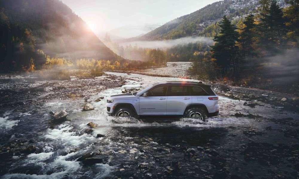 Έρχεται το νέο Jeep Grand Cherokee 4xe