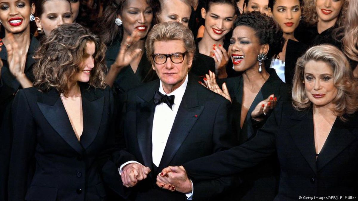Yves Saint Laurent | Oι 10 ωραιότερες στιγμές του κορυφαίου μόδιστρου