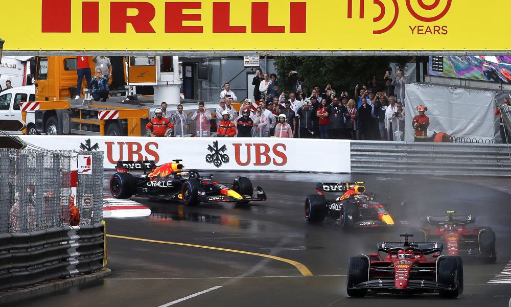 F1: Νίκη με βρόχινα, ενδιάμεσα και σλικ ελαστικά!