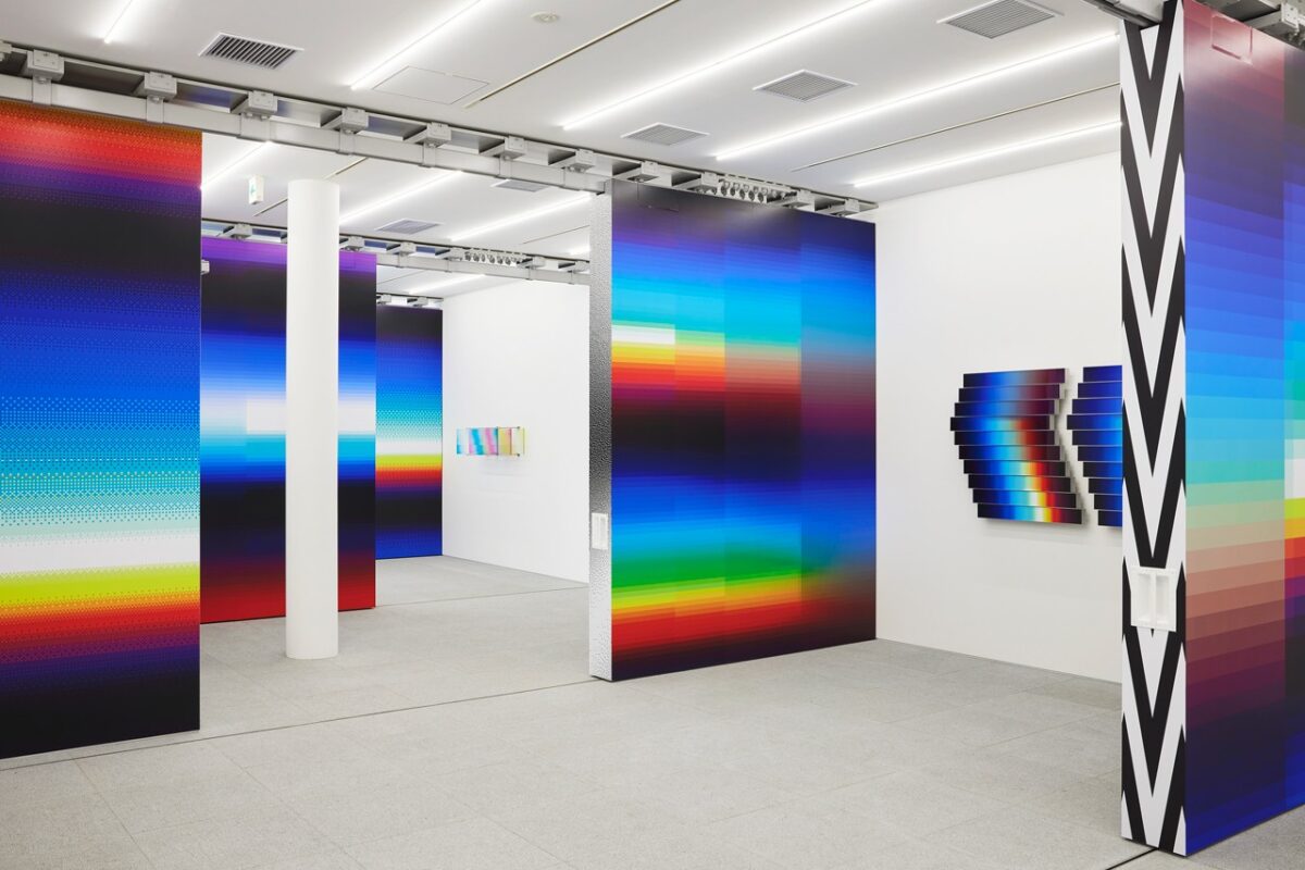 Tα καλειδοσκοπικά έργα του Felipe Pantone μας προσκαλούν να τα τροποποιήσουμε