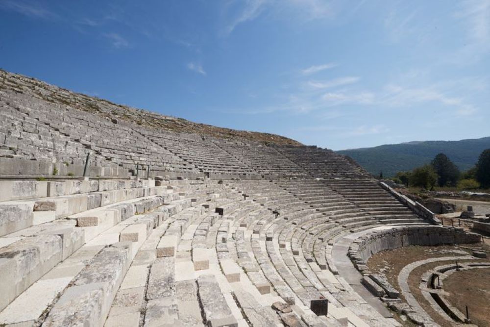Άνοιξε ξανά για το κοινό μετά τις εργασίες αποκατάστασης το αρχαίο θέατρο της Δωδώνης