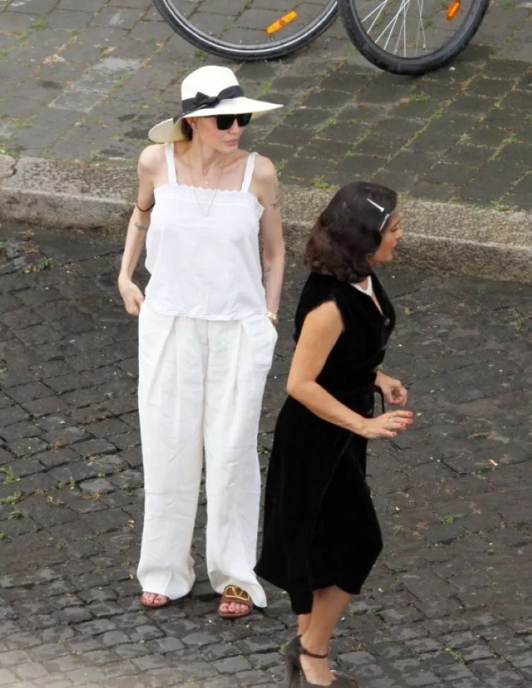 Στη Ρώμη για τα γυρίσματα νέας ταινίας Angelina Jolie και η Salma Hayek