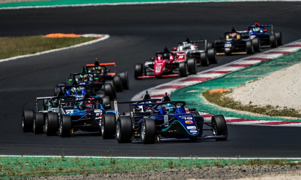 Ιταλική F4: Σταθερή αναρρίχηση στη Vallelunga για τον Μαρκογιάννη