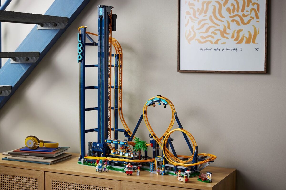 Αδρεναλίνη και ίλιγγος στο νέο rollercoaster της Lego