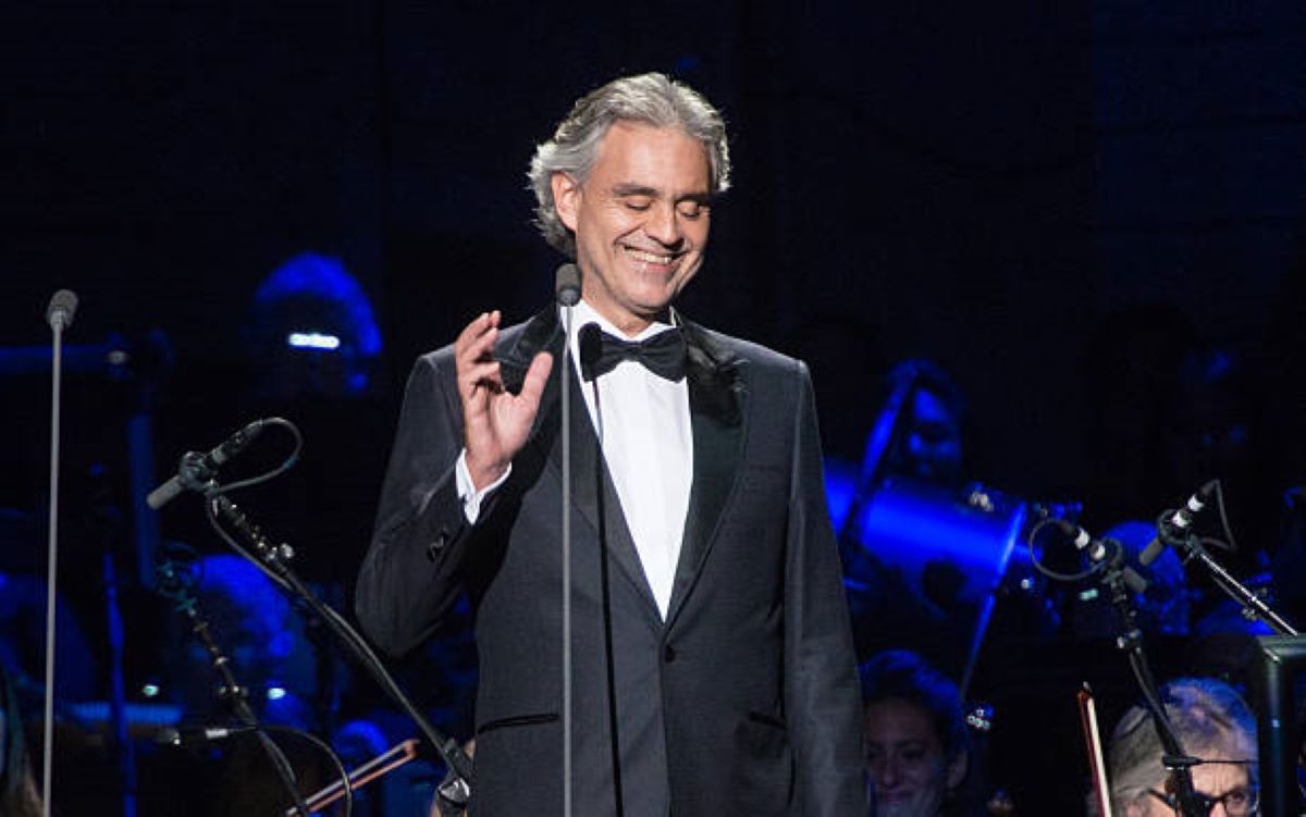 Andrea Bocelli | Ο διάσημος τενόρος που βλέπει με τα μάτια της ψυχής