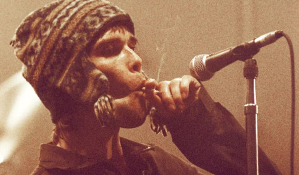 Ο Ian Brown ‘’ξέχασε’’ τη μπάντα του στο σπίτι